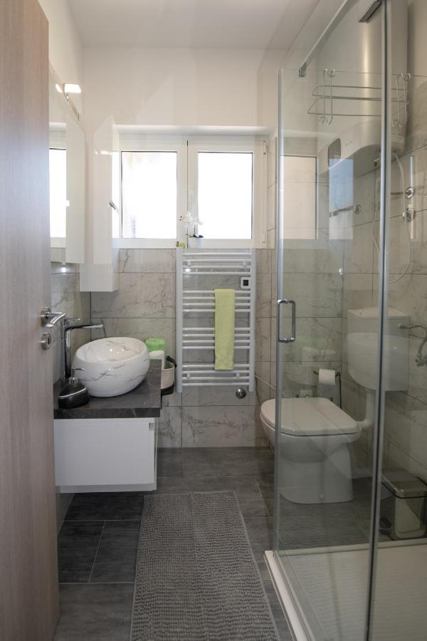 Apartman Rubinic Icici Bagian luar foto