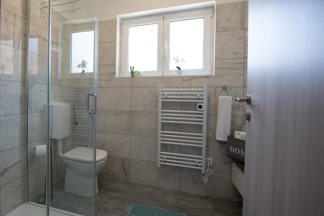 Apartman Rubinic Icici Bagian luar foto