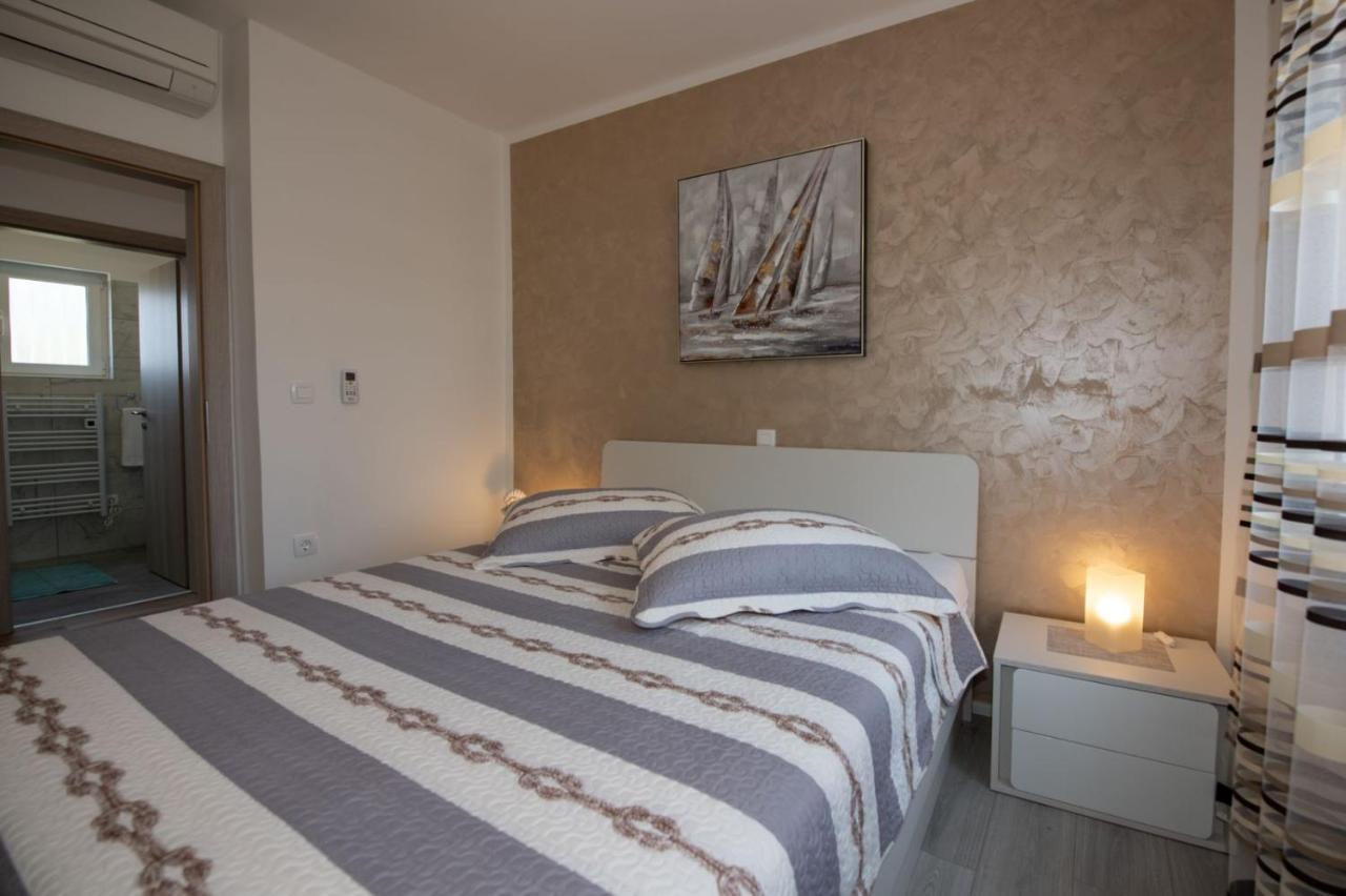 Apartman Rubinic Icici Bagian luar foto